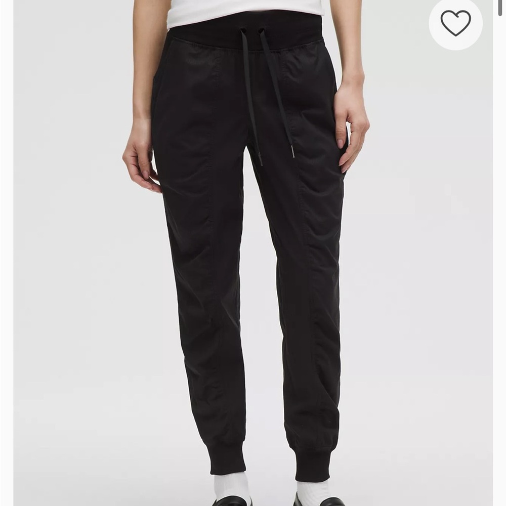 Lululemon Dance Studio Mid-Rise Jogger
Full Length